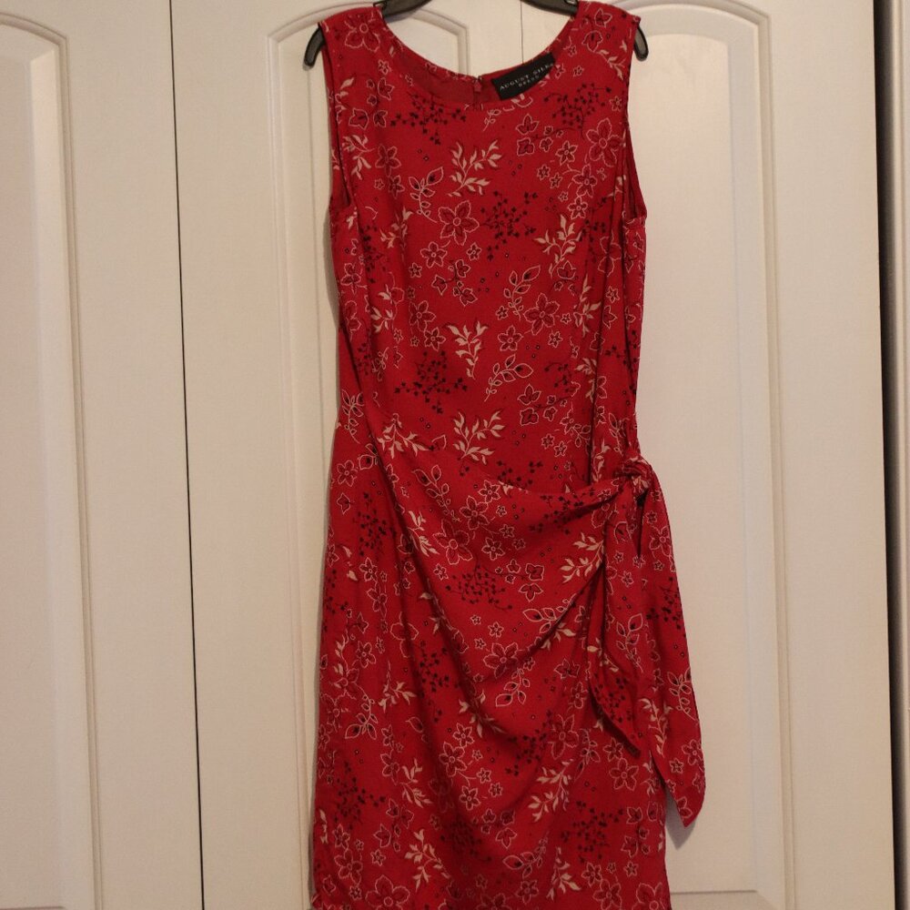 August Silk sixe 10 Red/White/Black Floral Print 100% Silk Faux Wrap Sleeveless